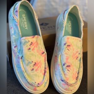 Sperry women’s white with Pastel Tie-Dye -Slip-On Sneakers